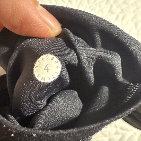 Lululemon Fast and Free Reflective High-Rise Tight size 4 - Picture 16 of 16